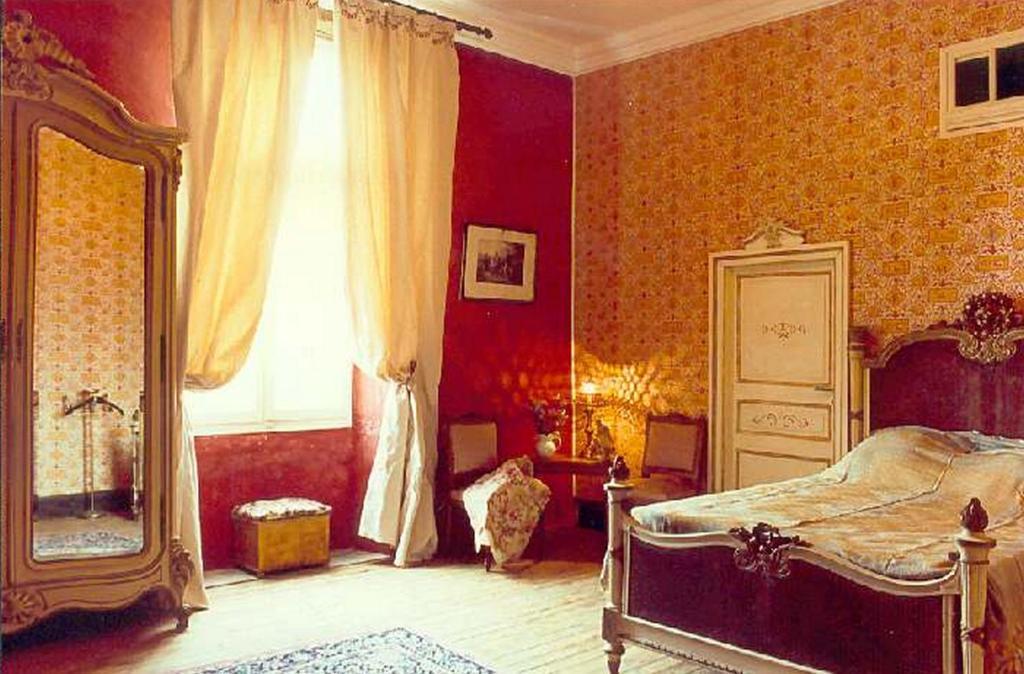 Chambres D'Hotes Du Chateau De Saint Sulpice La Sauvetat-sur-Lède 객실 사진