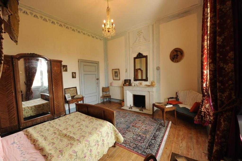 Chambres D'Hotes Du Chateau De Saint Sulpice La Sauvetat-sur-Lède 객실 사진